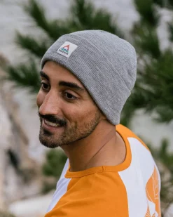 Core Niedrige Beanie