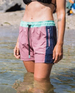 Damen Way Out Shorts