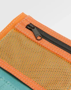 Essentials Wallet