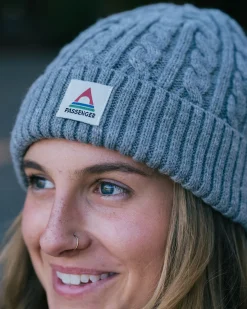Fireside Zopfmuster-Beanie