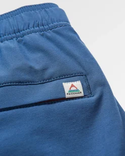 Herren Core Allzweck-Short