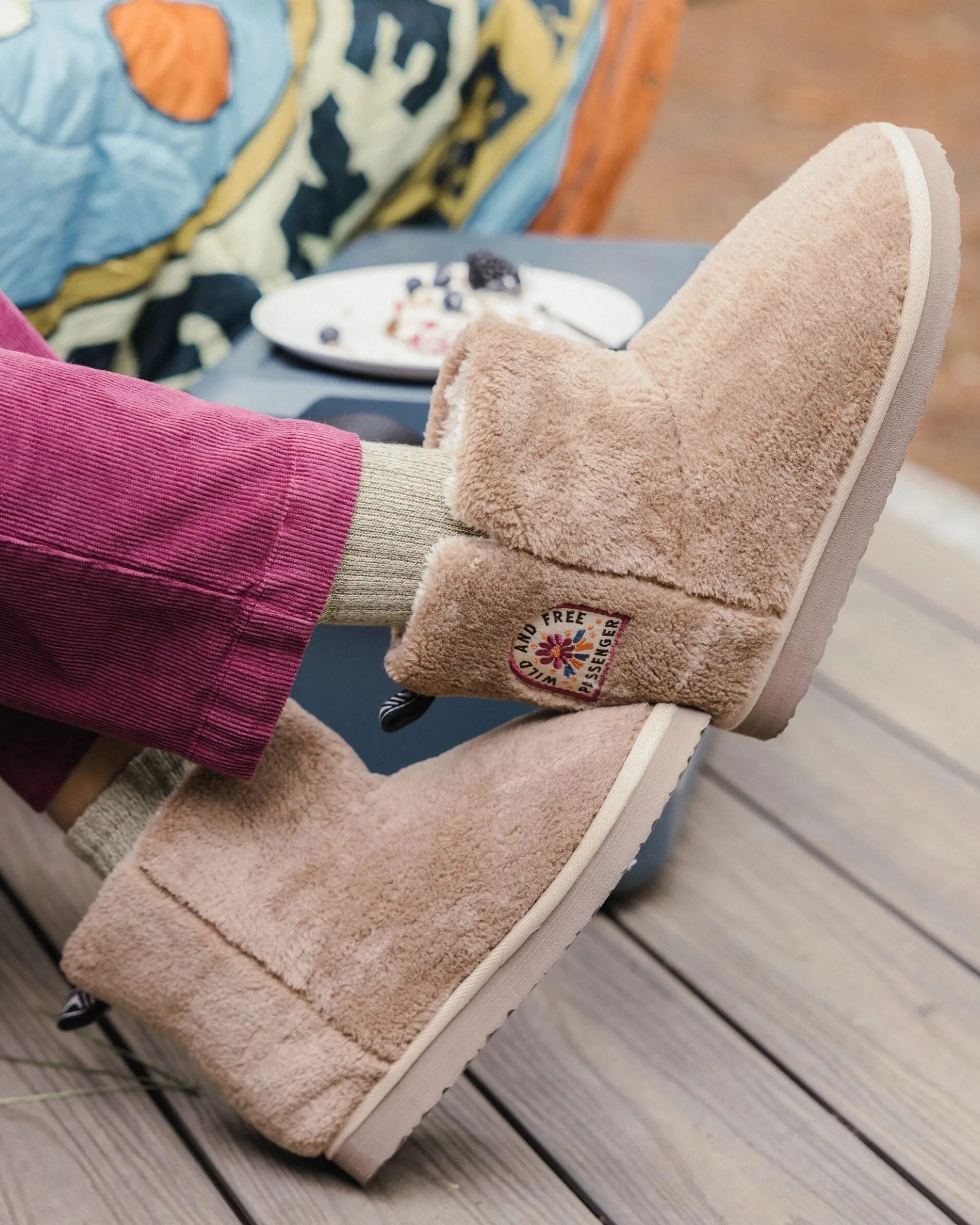 Hideaway Hut Sherpa Fleece Schlappen