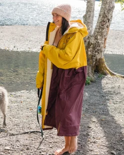 Waves Sherpa Gefütterter Surf-Poncho