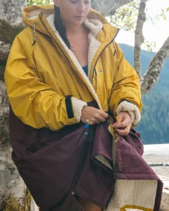 Waves Sherpa Gefütterter Surf-Poncho