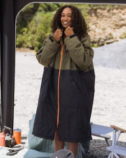 Waves Sherpa Lined Surf-Poncho