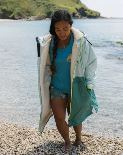 Waves Sherpa Lined Surf-Poncho